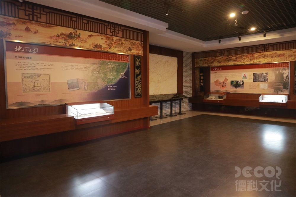 園藝展館設(shè)計(jì)中如何平衡室內(nèi)和室外展示區(qū)域？